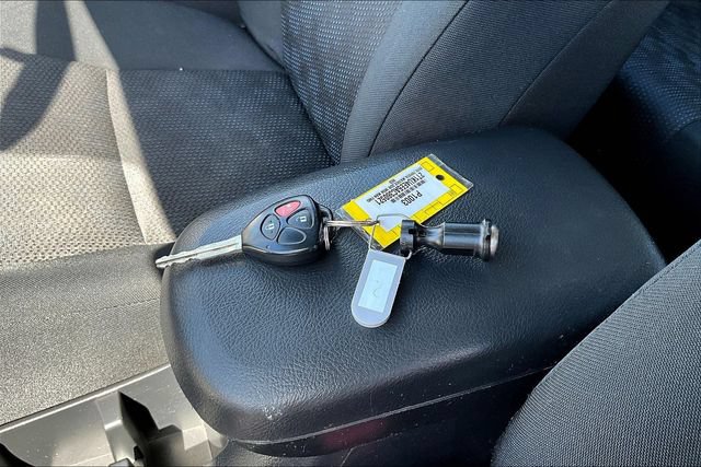 Used 2010 Toyota Matrix FWD image 33