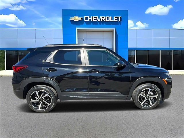 Used 2023 Chevrolet TrailBlazer RS w/ Convenience Package image 2