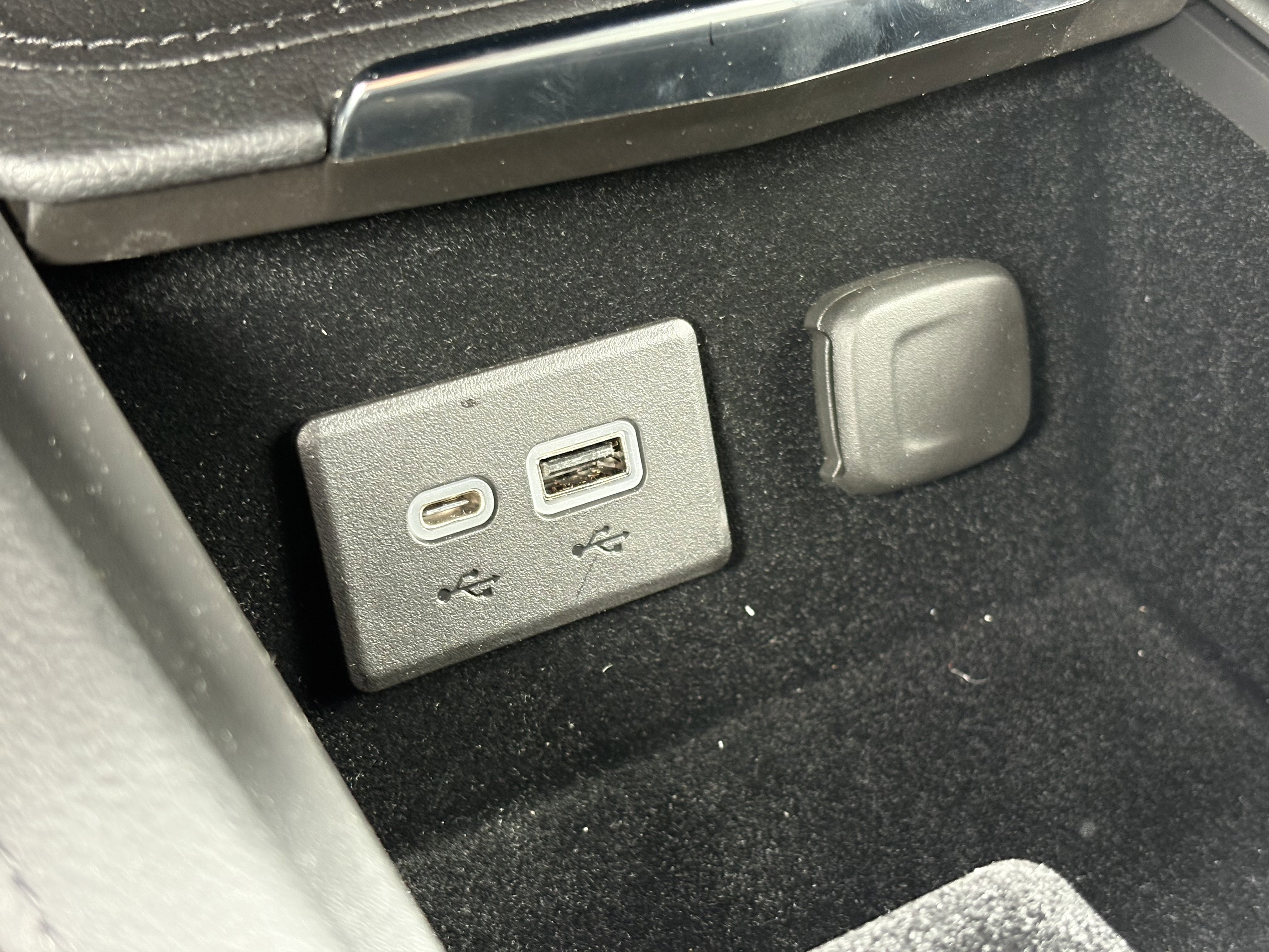 Certified 2023 Cadillac XT4 Premium Luxury image 24