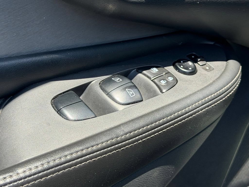 Used 2021 Nissan Murano SV FWD image 20
