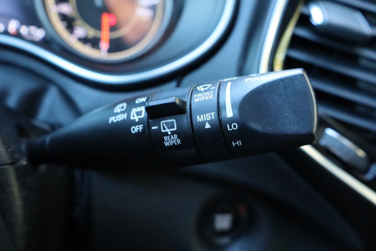 Used 2022 Jeep Cherokee Limited image 32