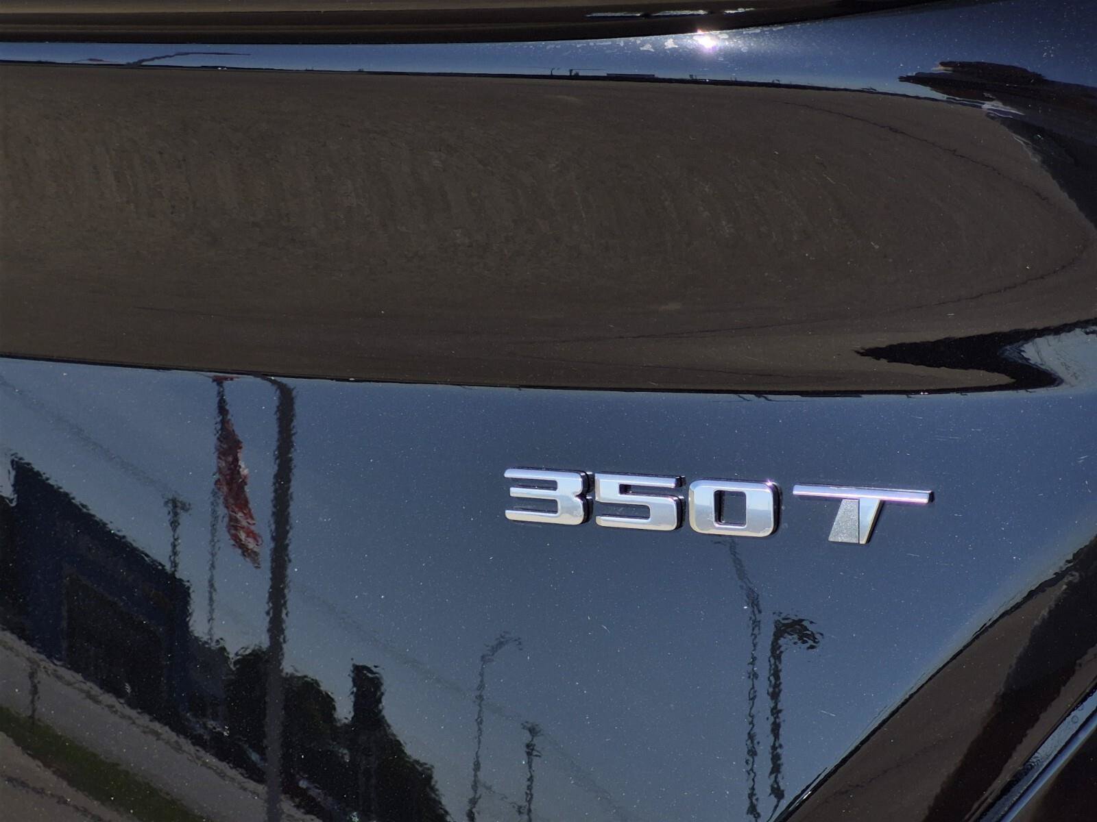 Used 2026 Cadillac CT4 Sport RWD image 9