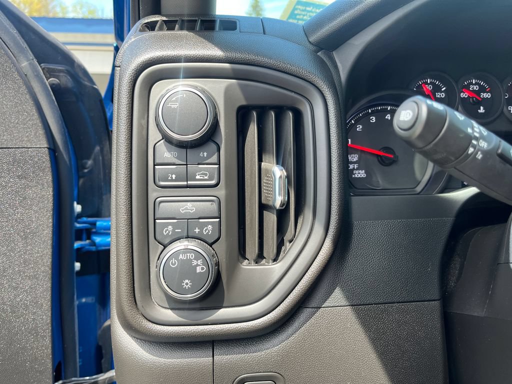 Used 2024 Chevrolet Silverado 1500 Custom AWD/4WD image 15