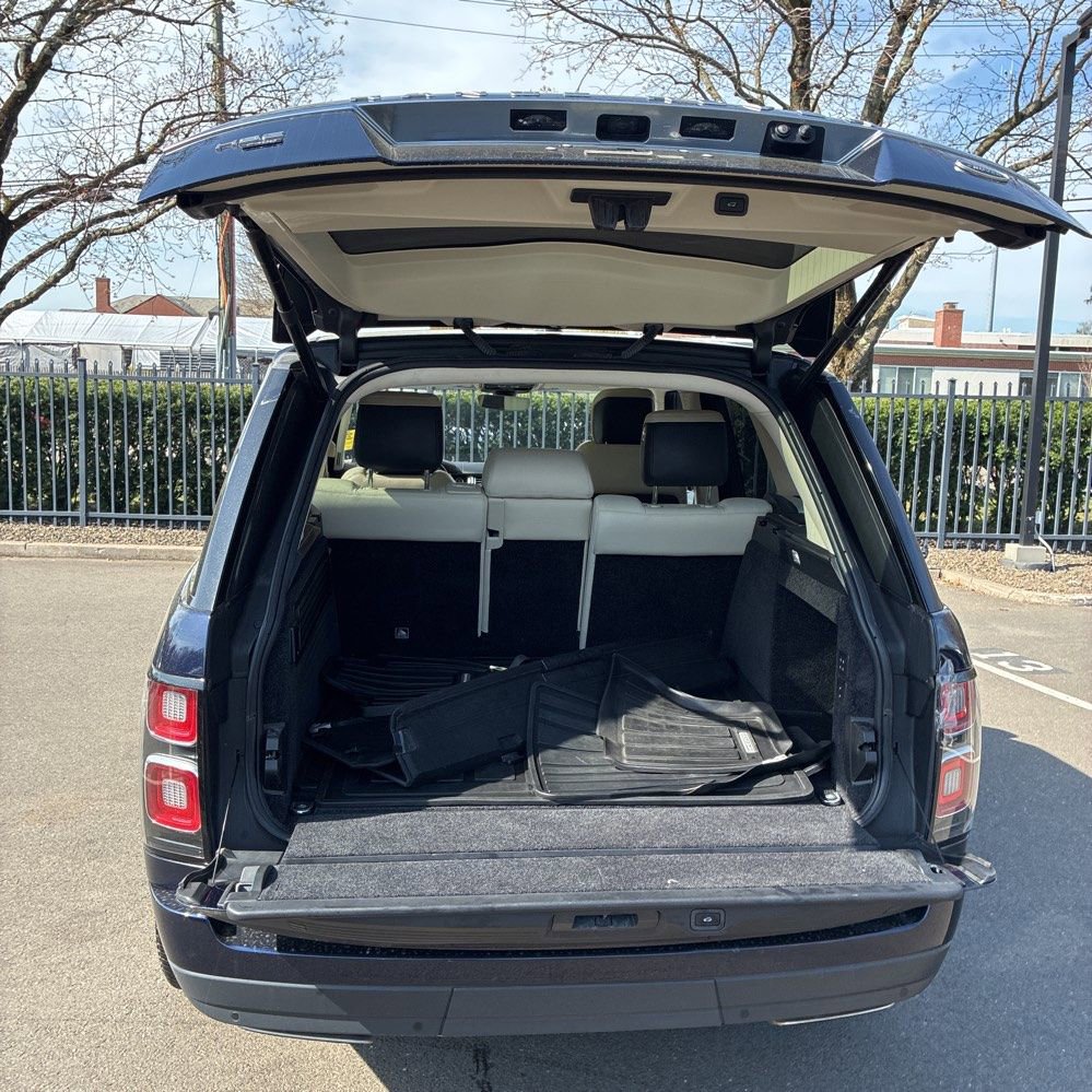 Used 2020 Land Rover Range Rover HSE AWD/4WD image 11