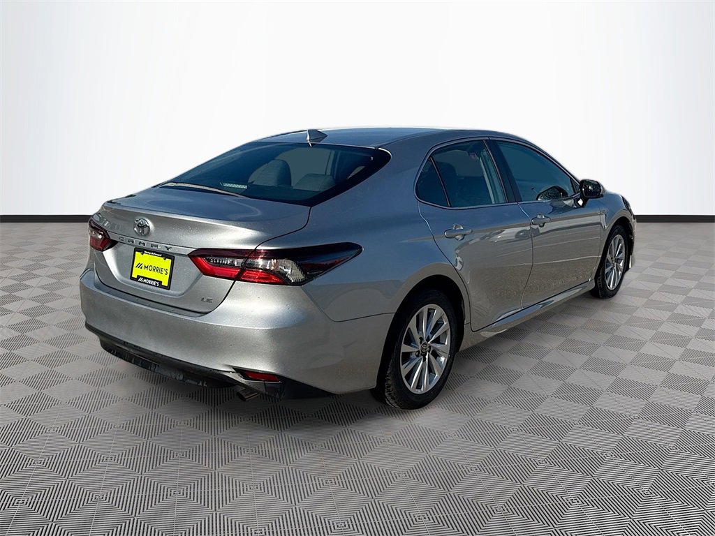 Used 2024 Toyota Camry LE image 5