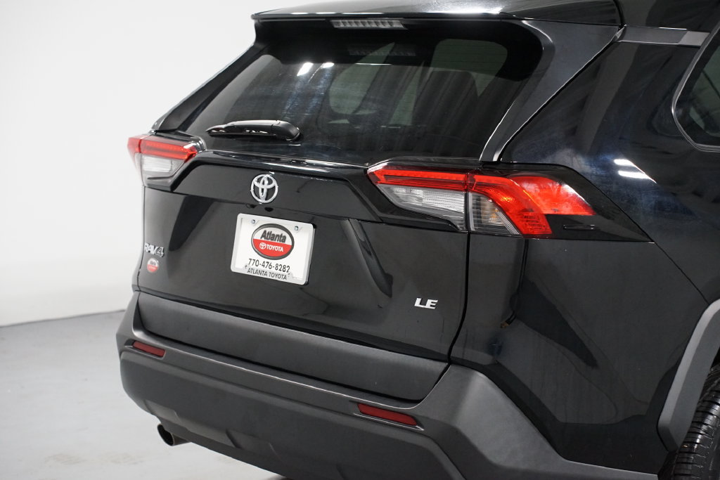 Certified 2024 Toyota RAV4 LE FWD image 9