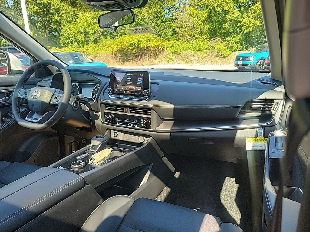 New 2026 Nissan Rogue SV w/ SV Premium Package image 16