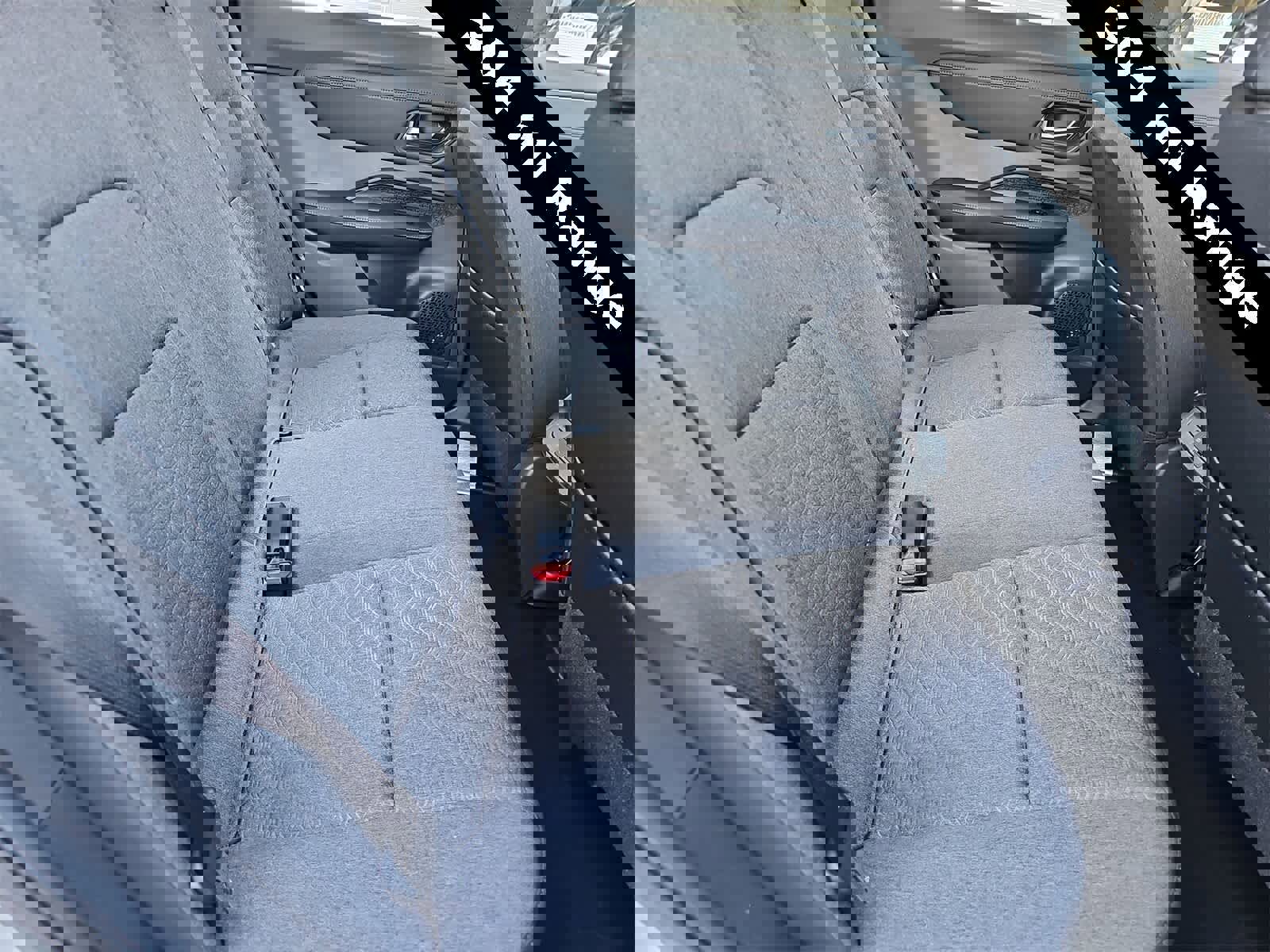 Used 2024 Nissan Ariya FWD image 17