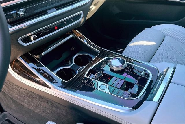 Used 2026 BMW X7 xDrive40i w/ Executive Package image 15