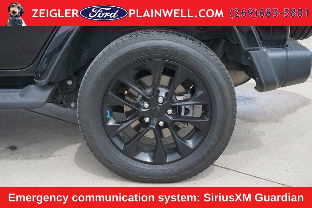 Used 2023 Jeep Wrangler Unlimited Sahara w/ Cold Weather Group AWD/4WD image 9