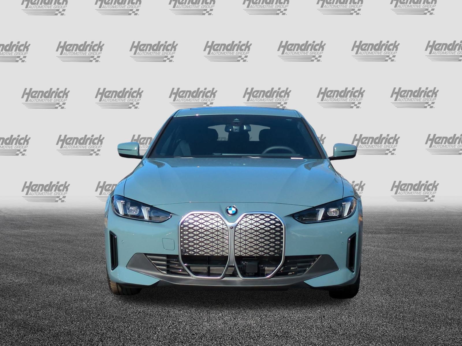 Used 2026 BMW i4 eDrive40 w/ Premium Package RWD image 3