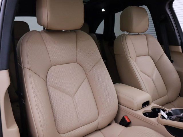 New 2024 Porsche Macan image 30