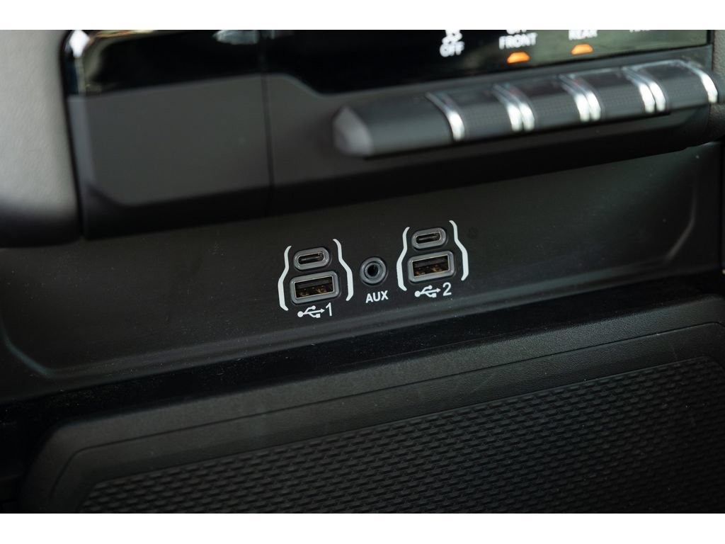 Used 2025 RAM 1500 Big Horn AWD/4WD image 26
