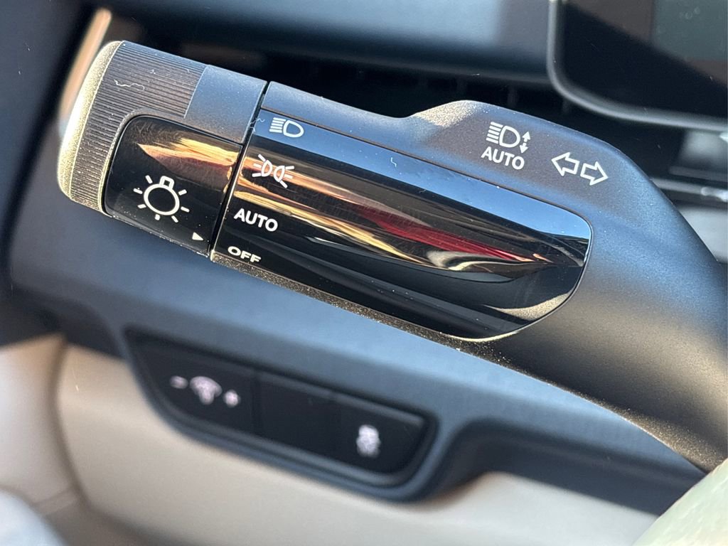 New 2026 Kia Carnival EX image 16