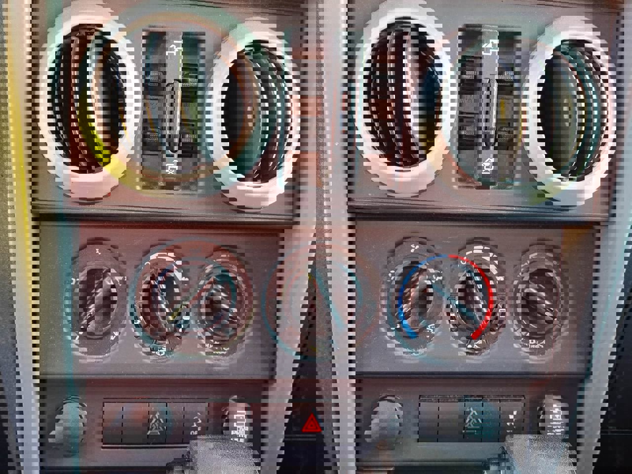 Used 2010 Jeep Wrangler Unlimited Sahara w/ Dual Top Group image 19