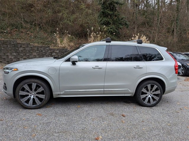 Certified 2022 Volvo XC90 T8 Inscription w/ Lounge Package image 4