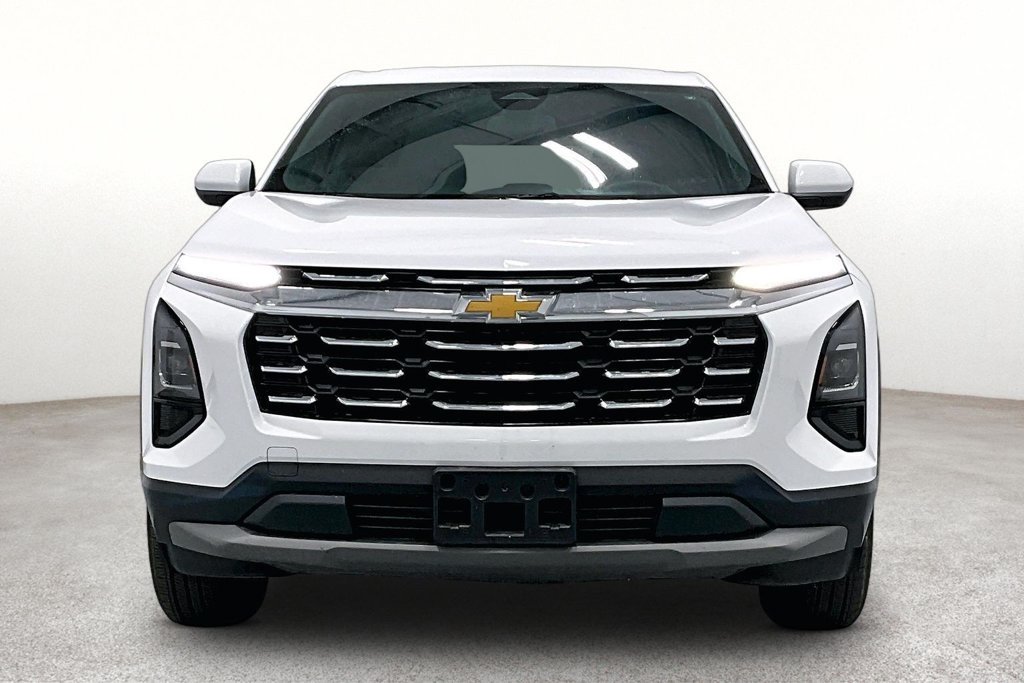 Used 2025 Chevrolet Equinox LT AWD/4WD image 4