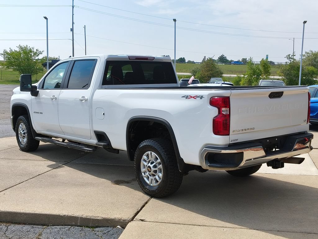 Used 2024 Chevrolet Silverado 2500 LT AWD/4WD image 17