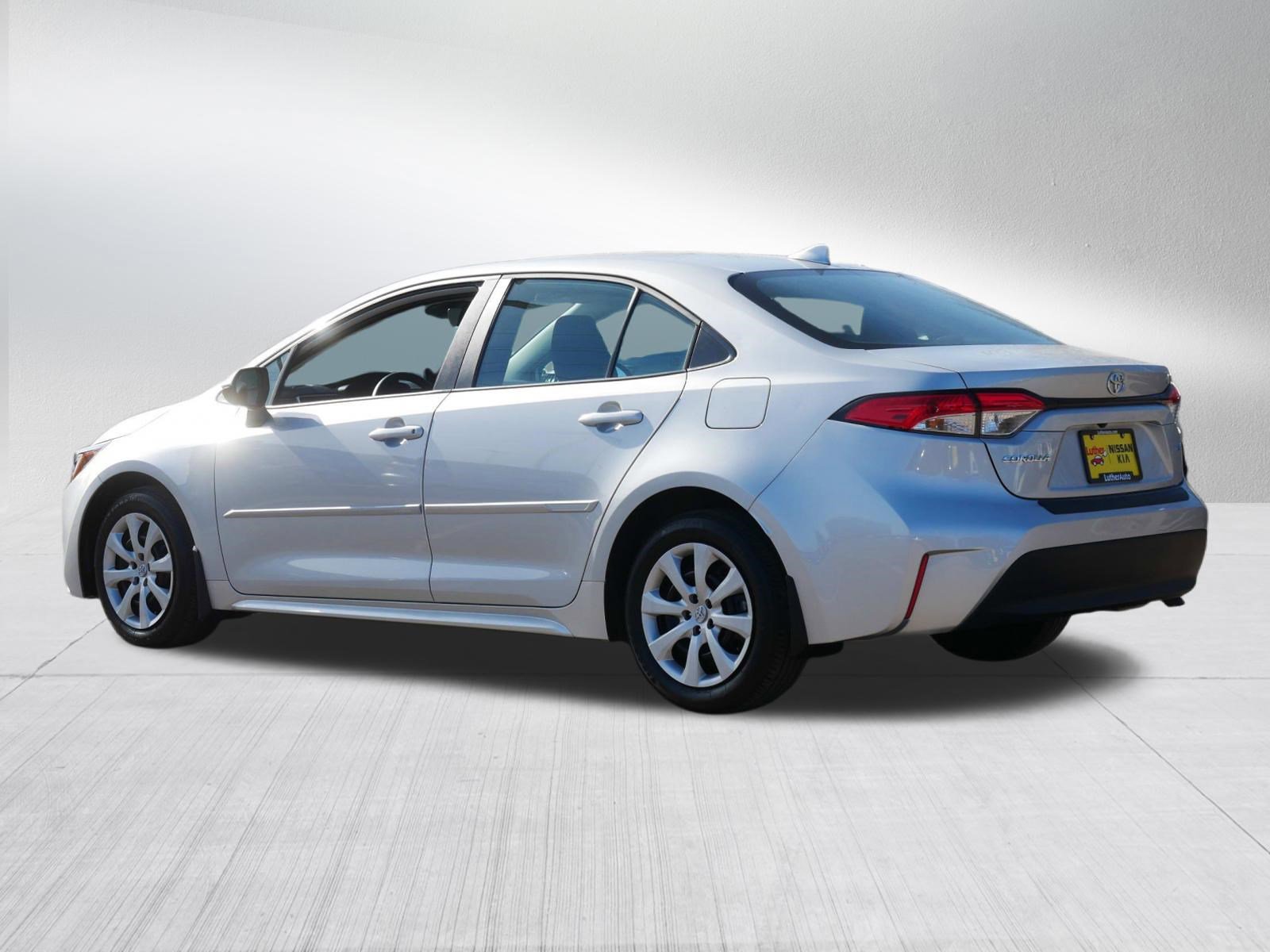 Used 2024 Toyota Corolla LE FWD image 5