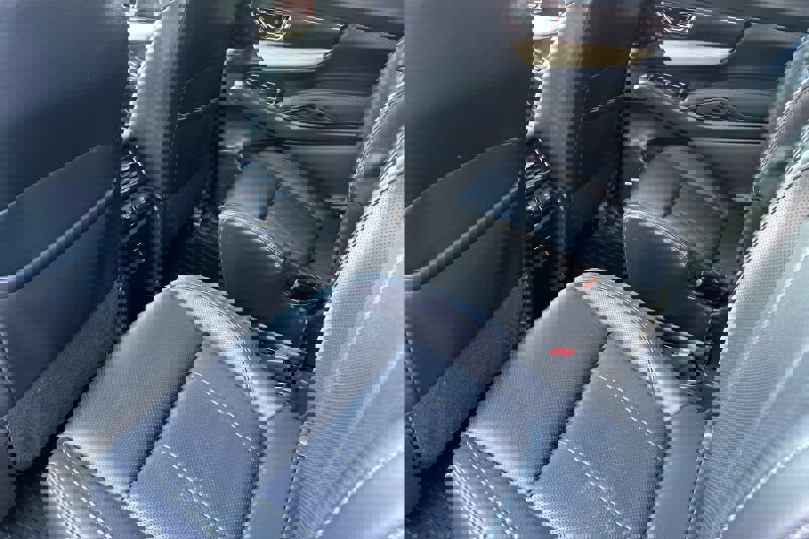 Used 2022 Subaru Ascent Touring image 4