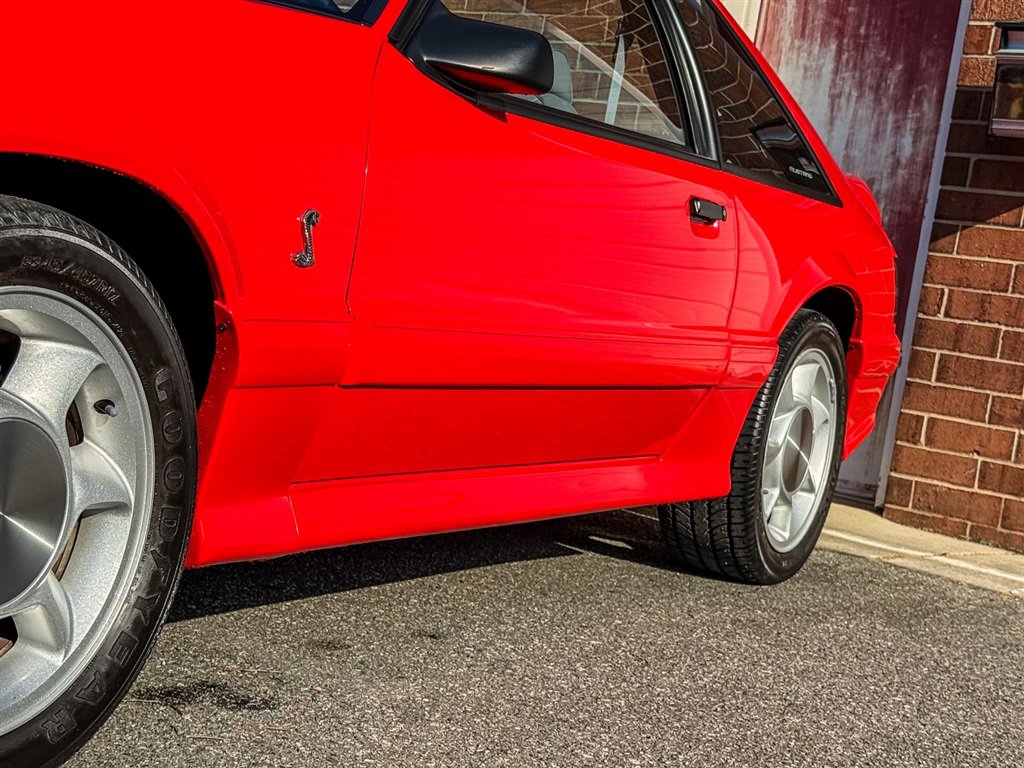 Used 1993 Ford Mustang Cobra image 19