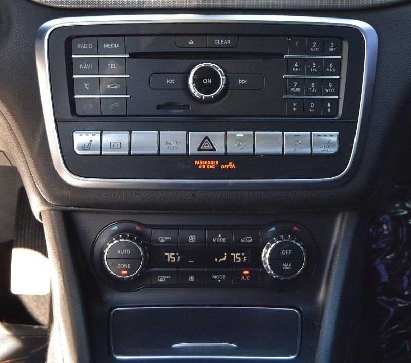 Used 2019 Mercedes-Benz GLA 250 4MATIC image 29