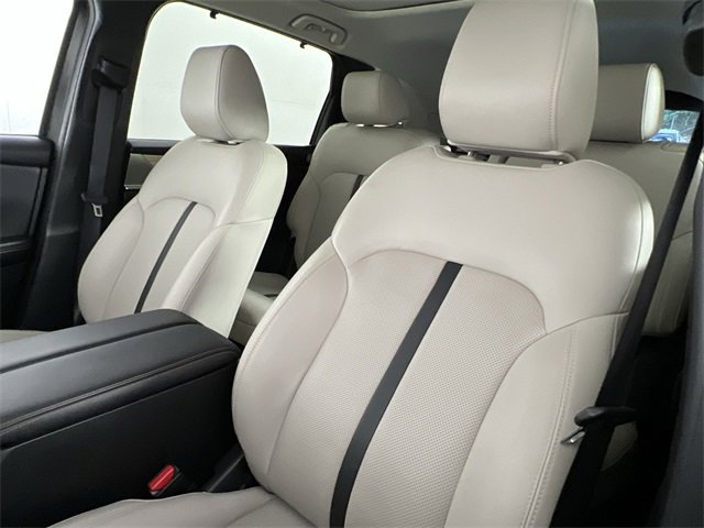 Used 2024 MAZDA CX-90 Plug-In Hybrid w/ Premium Pkg image 13