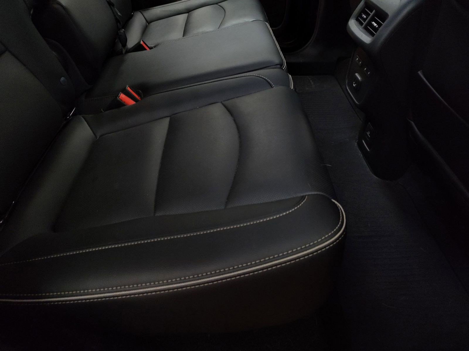 Used 2020 GMC Terrain Denali w/ Denali Premium Package image 27