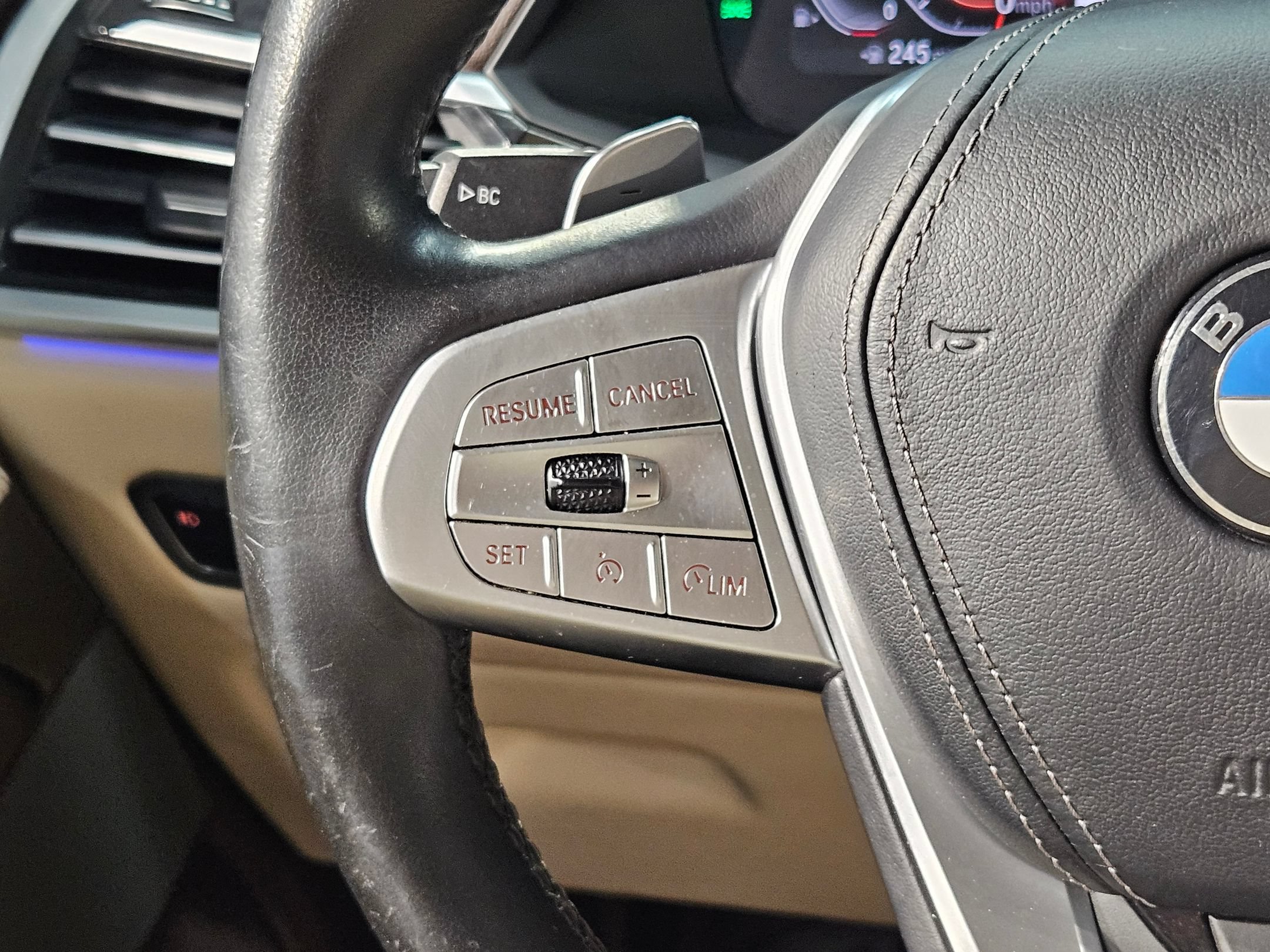 Used 2019 BMW X7 xDrive40i w/ Premium Package AWD/4WD image 28