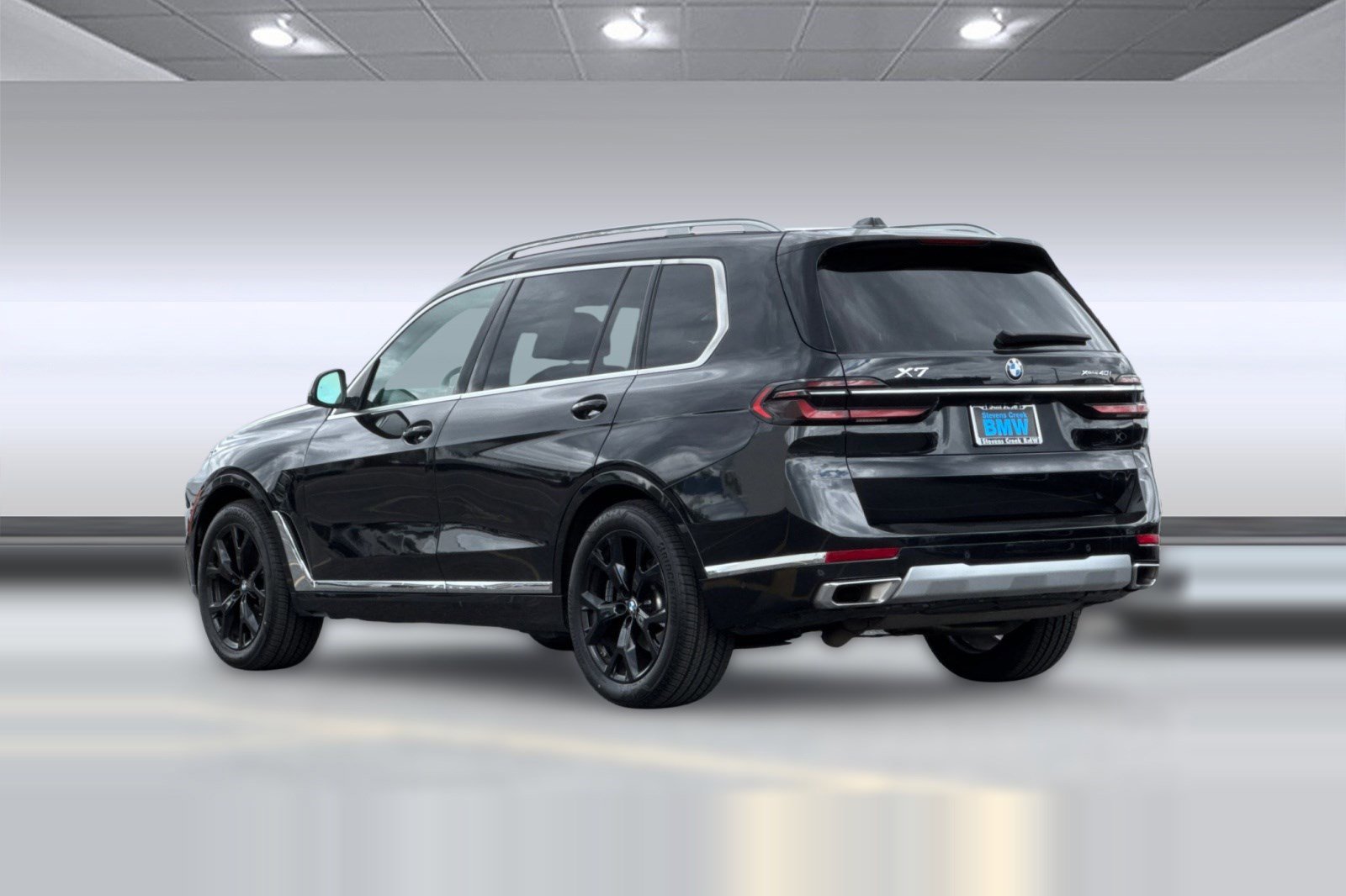 Certified 2023 BMW X7 xDrive40i w/ Premium Package AWD/4WD image 3
