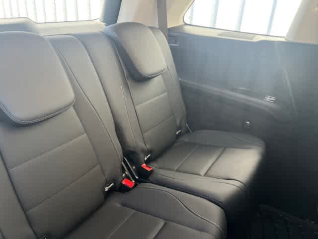 Used 2026 Mercedes-Benz GLS 450 4MATIC image 24