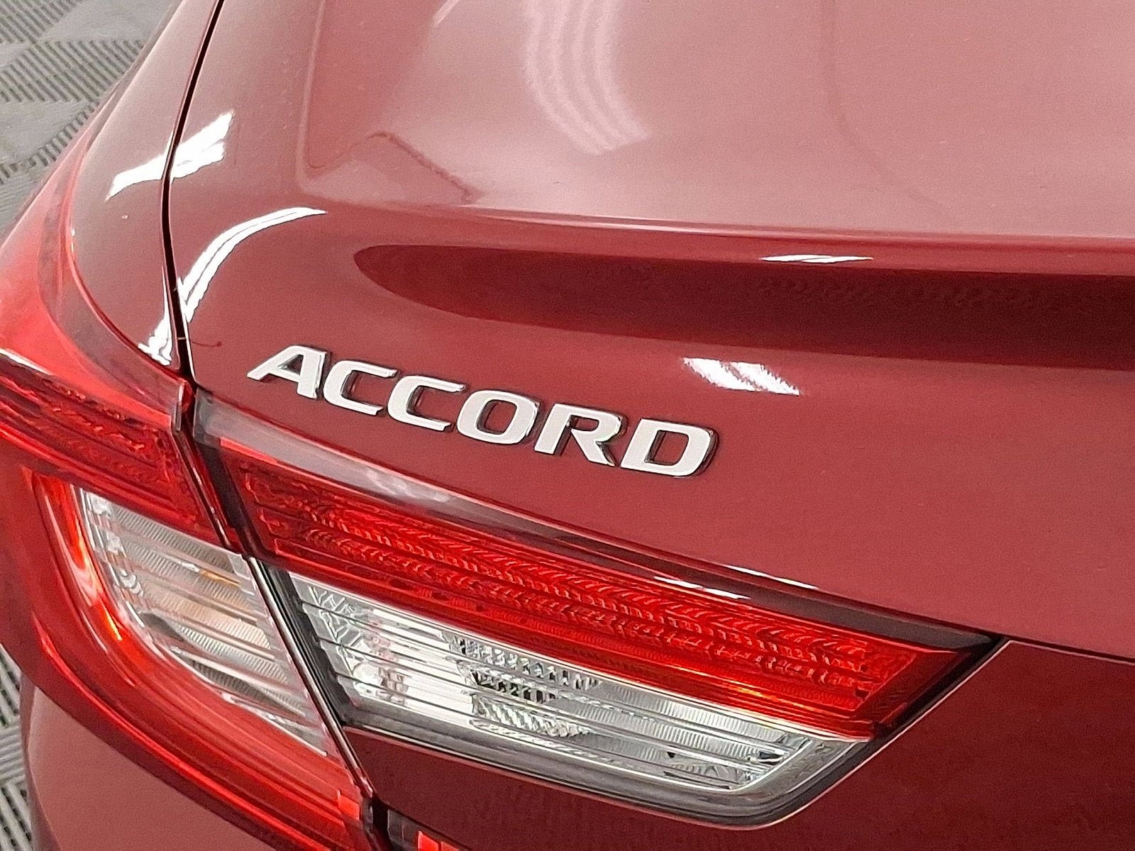 Used 2021 Honda Accord EX-L image 24