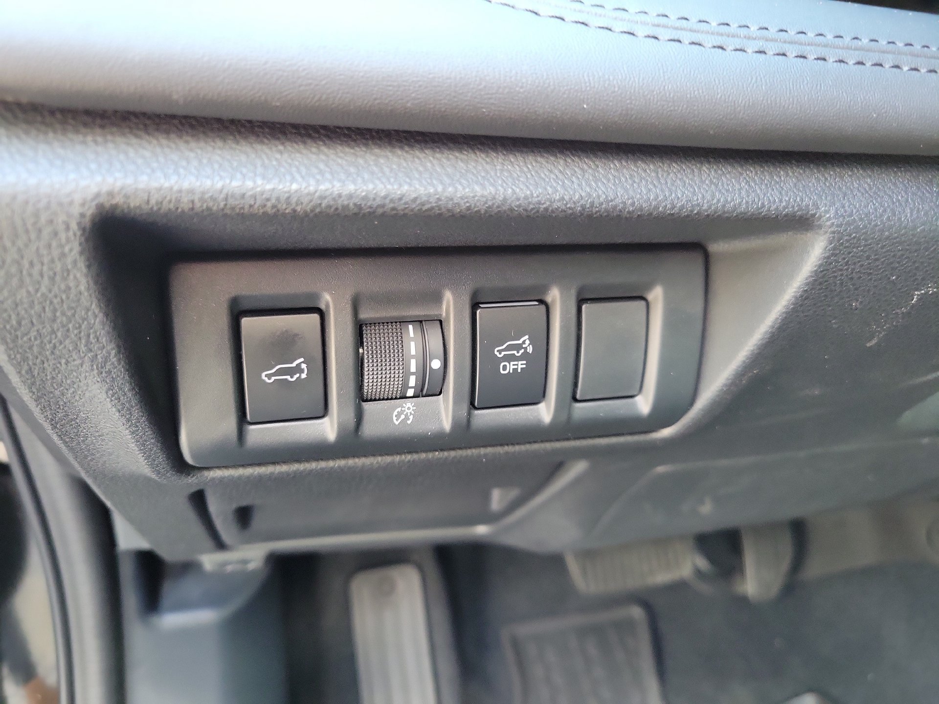 Used 2025 Subaru Outback Wilderness AWD/4WD image 32