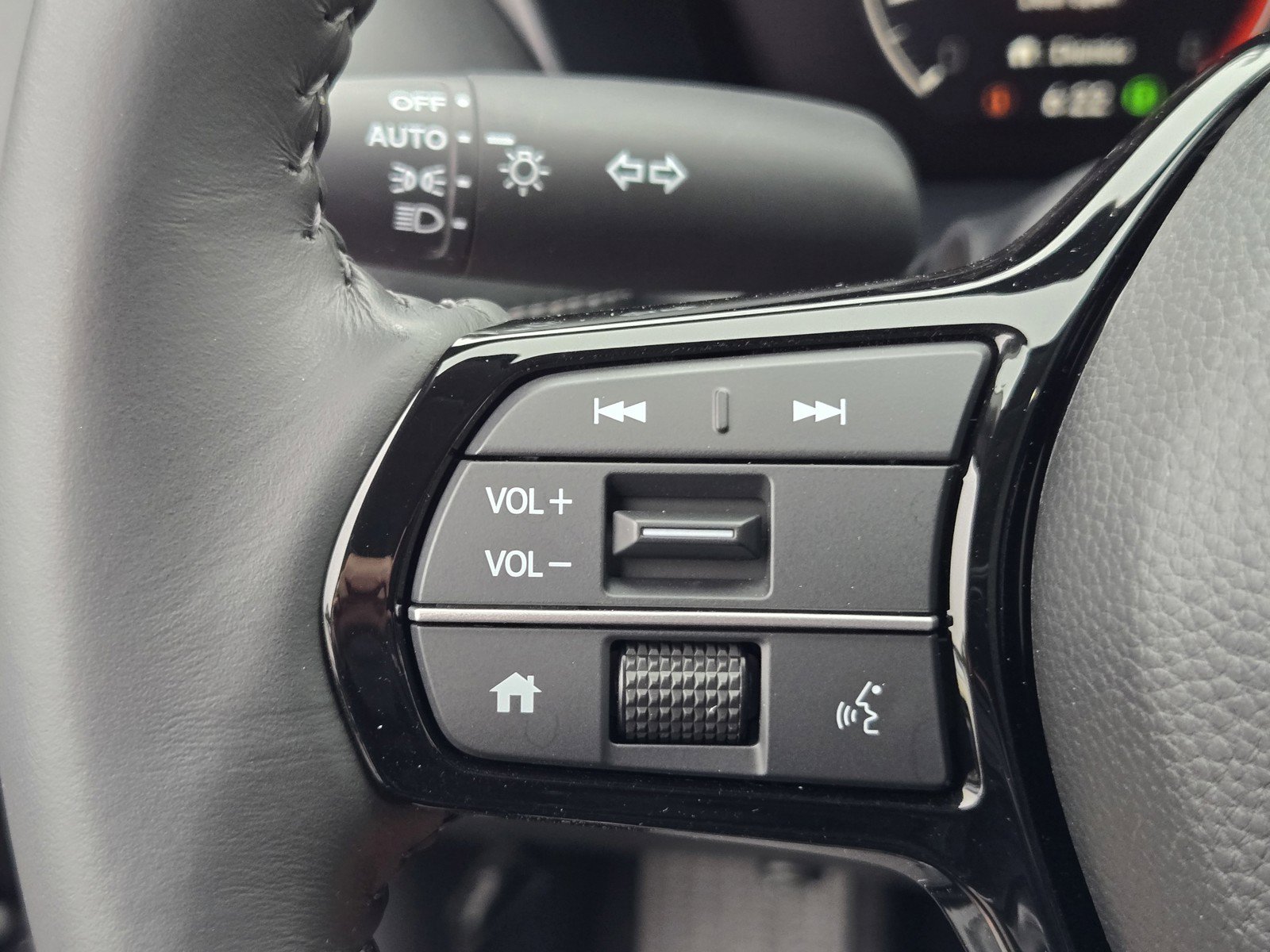 Used 2023 Honda HR-V EX-L image 24