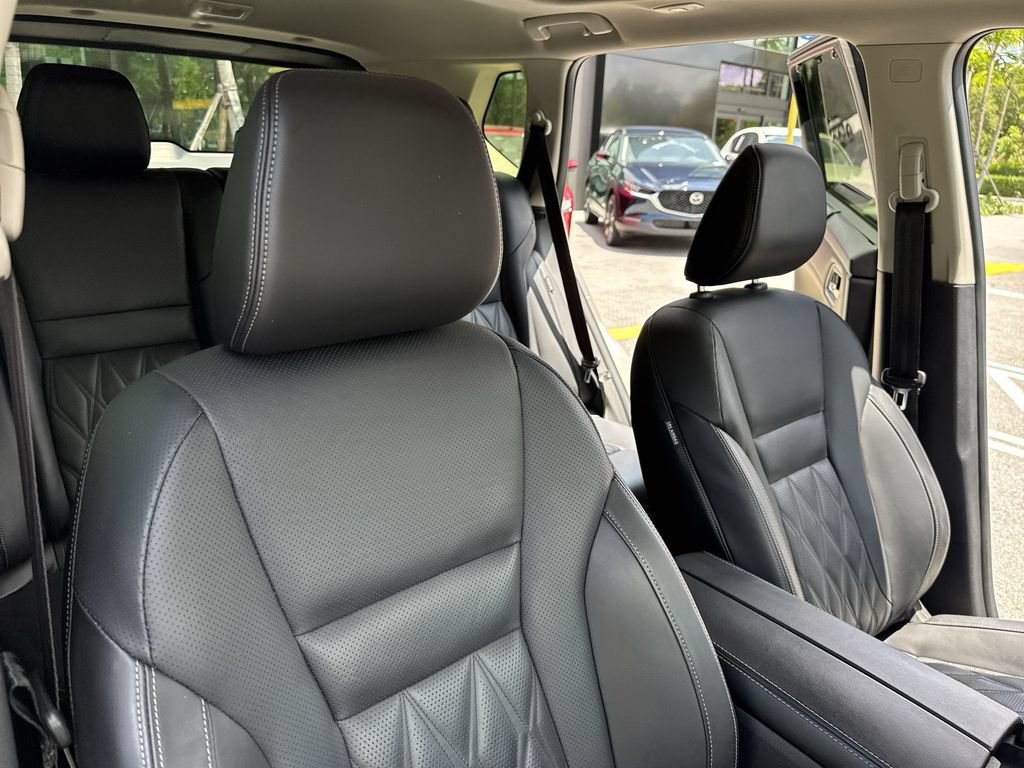 Used 2024 Nissan Rogue Platinum w/ Platinum Premium Package FWD image 46