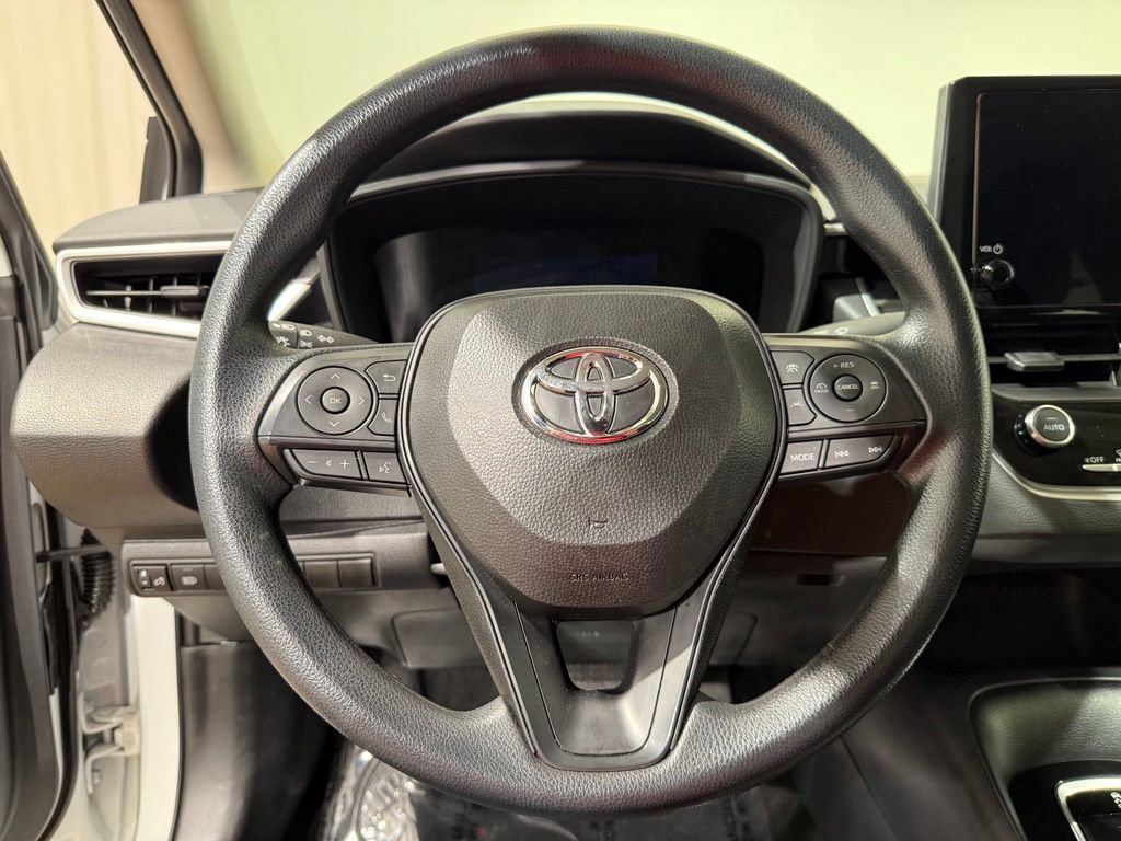Certified 2026 Toyota Corolla LE FWD image 20