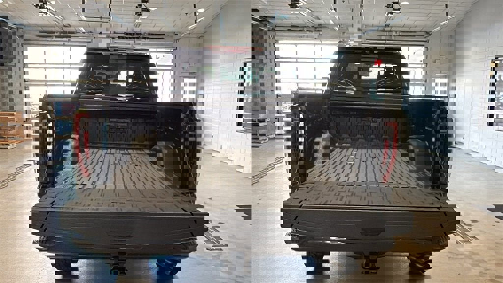 New 2026 GMC Sierra 3500 AT4 w/ AT4 Premium Plus Package image 17