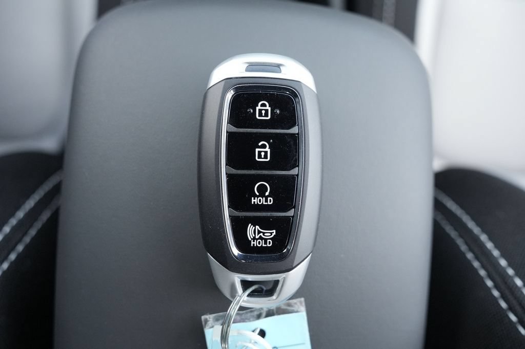New 2026 Hyundai Venue SEL FWD image 35