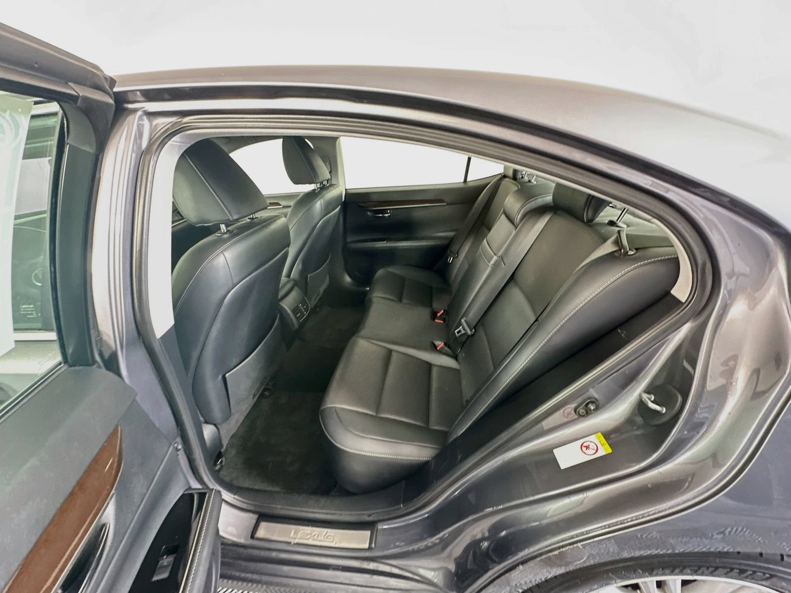 Used 2016 Lexus ES 350 w/ Premium Package w/Wood Trim FWD image 24
