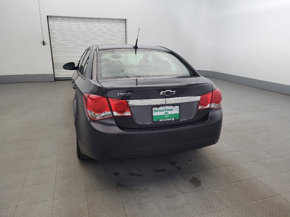 Used 2014 Chevrolet Cruze LS image 6