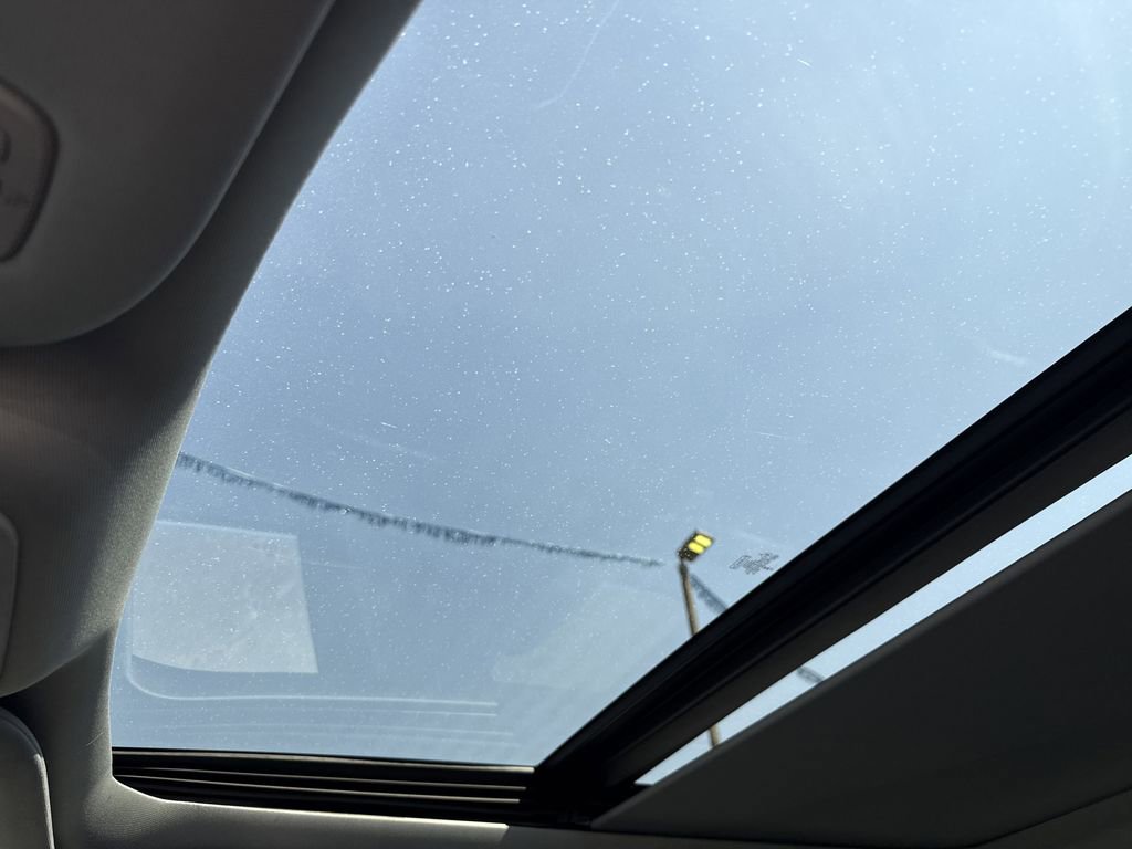 Used 2025 Ford F350 Lariat w/ Lariat Ultimate Package image 28