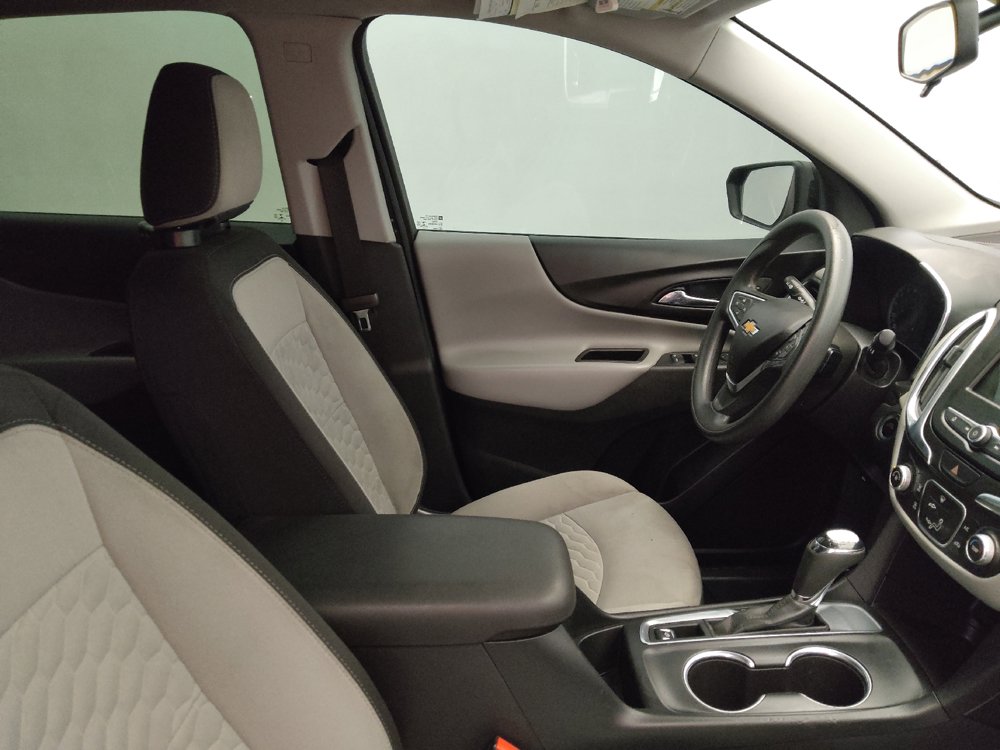 Used 2019 Chevrolet Equinox LS FWD image 21