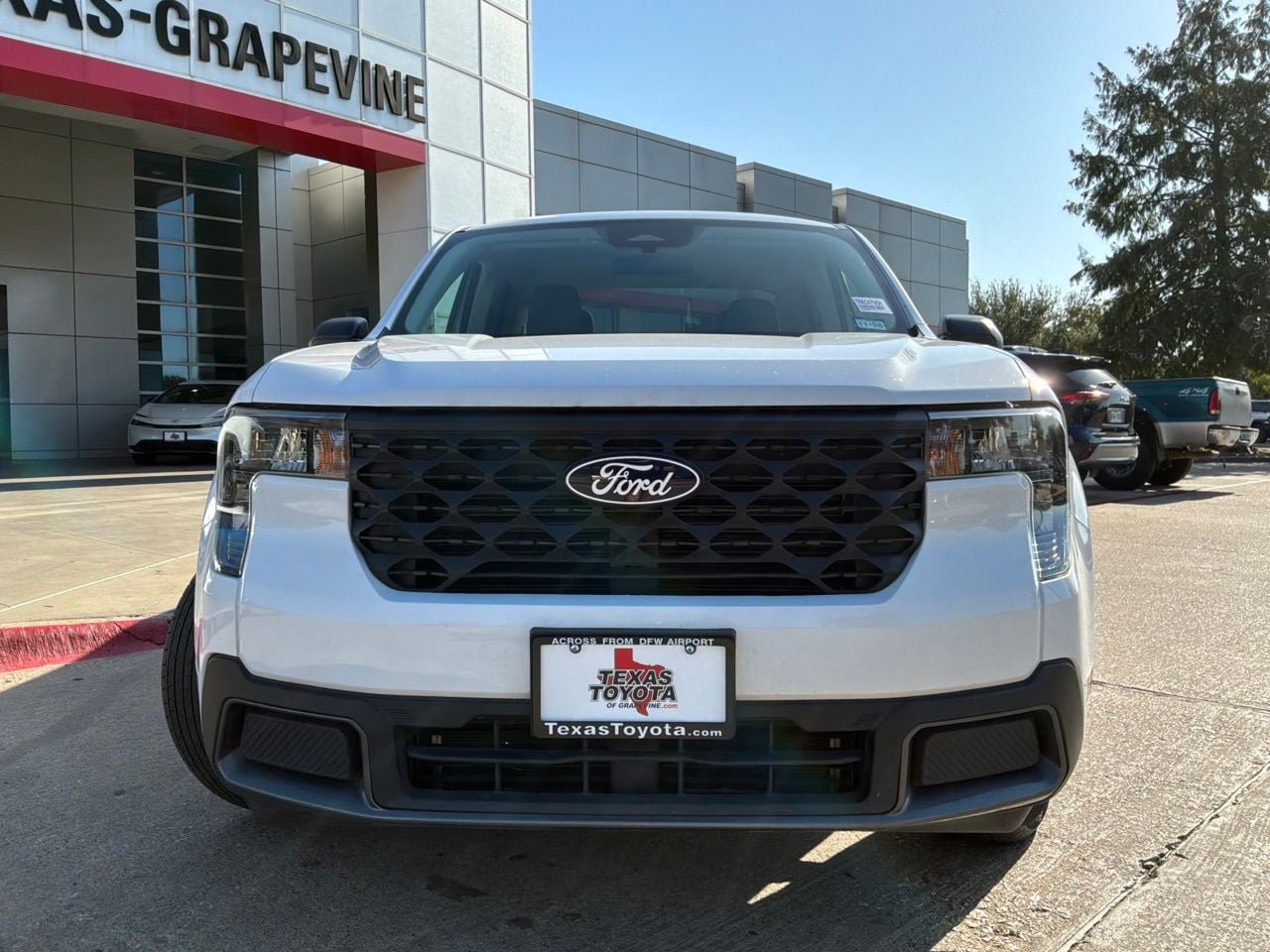 Used 2026 Ford Maverick XLT FWD image 3