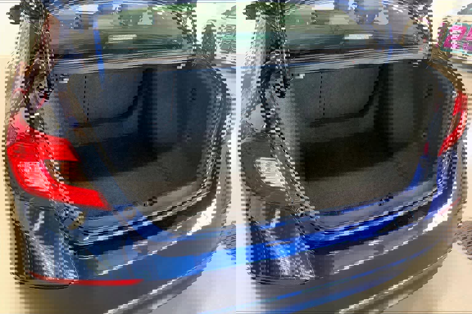 Used 2018 Honda Accord EX image 17