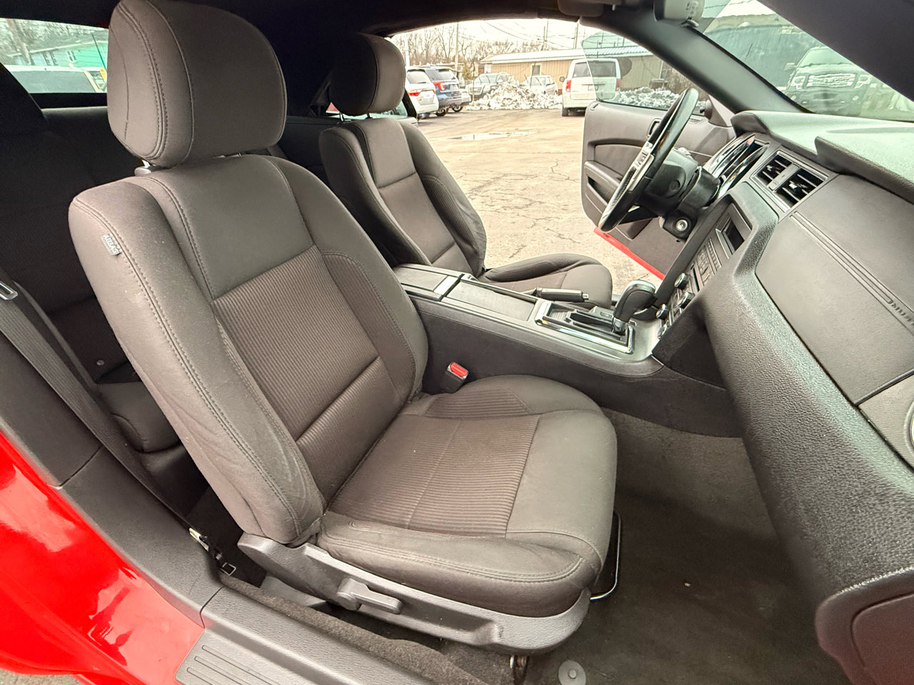 Used 2014 Ford Mustang Convertible image 10