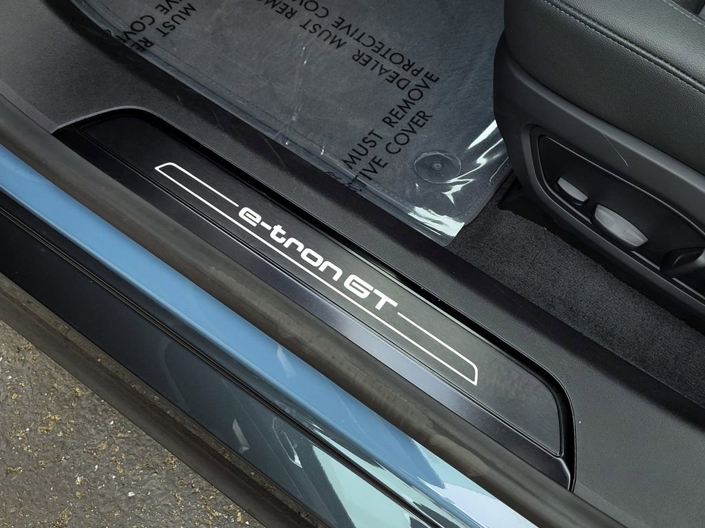 Used 2024 Audi e-tron GT Premium Plus AWD/4WD image 21
