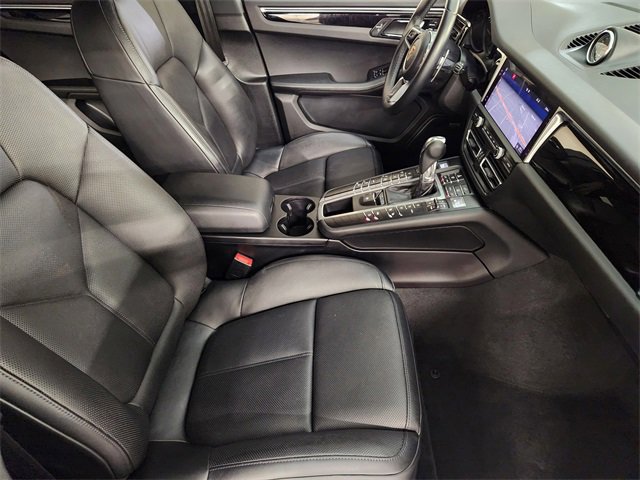 Used 2019 Porsche Macan image 3