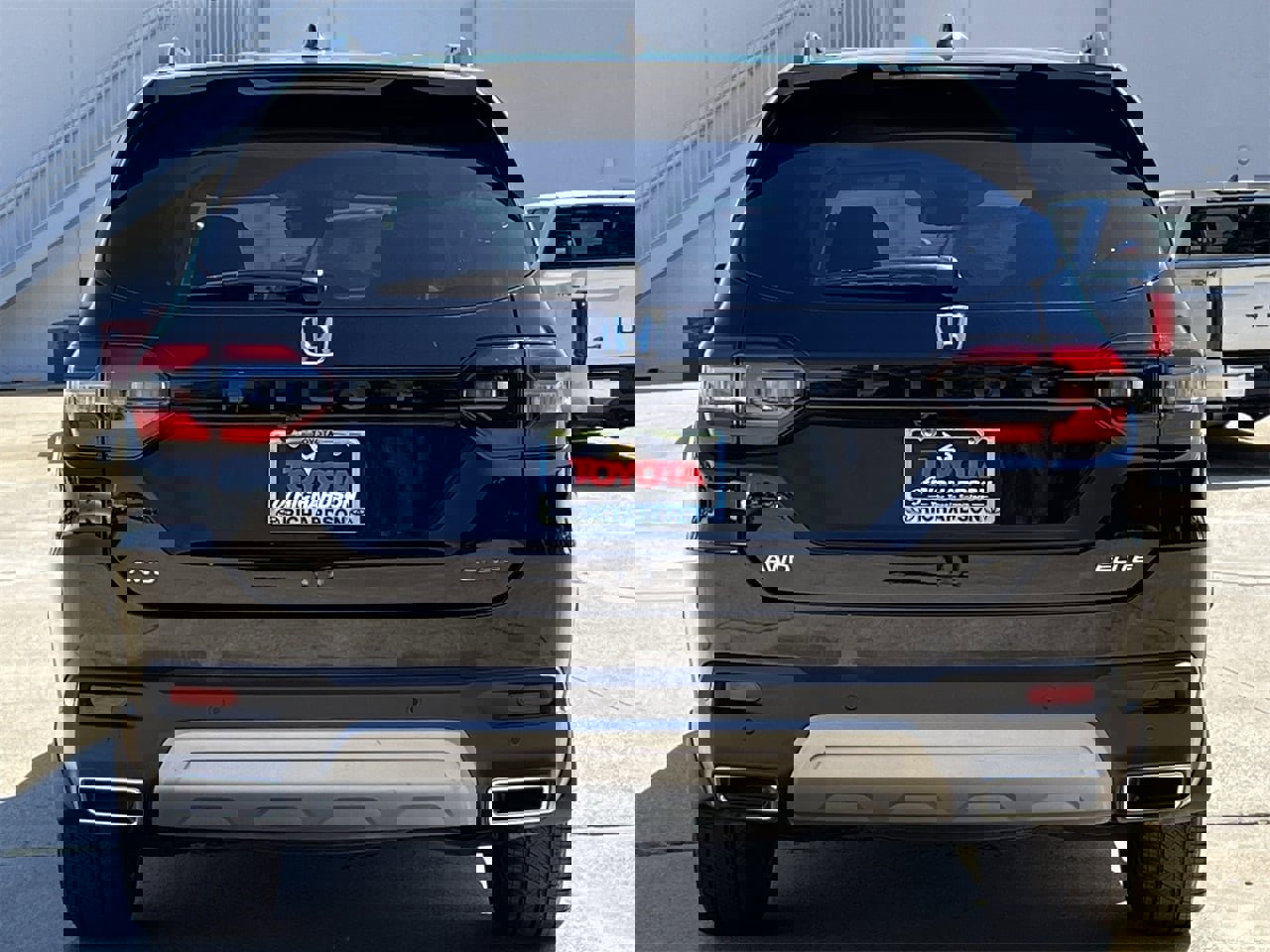 Used 2023 Honda Pilot Elite image 5