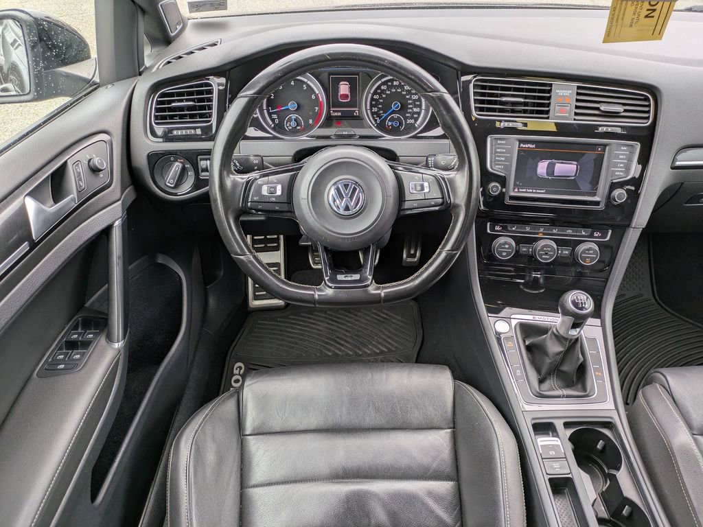 Used 2016 Volkswagen Golf R 4-Door AWD/4WD image 17