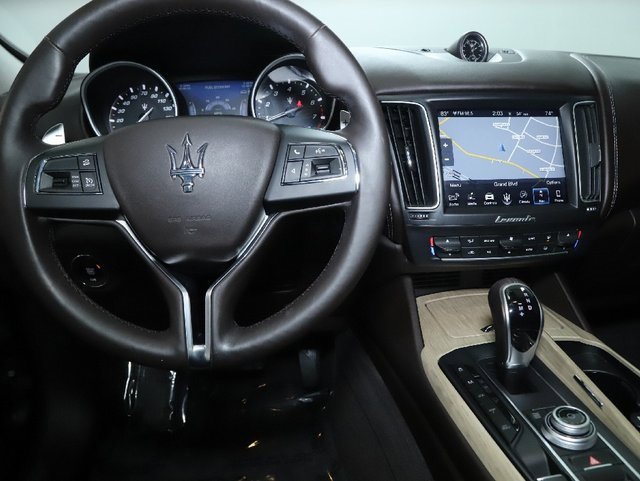 Used 2018 Maserati Levante S GranLusso image 29